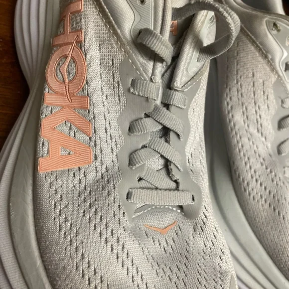 Hoka One One Bondi 8  Women's Athletic Shoes in gray size 6.5 - Picture 3 of 10